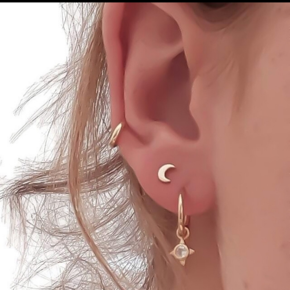925 Sterling Silver Crescent Moon Stud Earrings